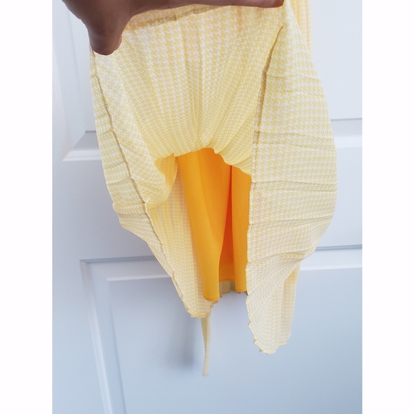 Banana Republic Pleated Dress - Size 0 - Picture 10 of 12